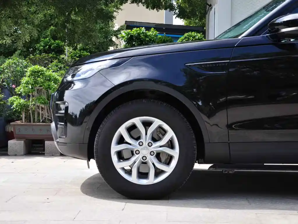 Land Rover Discovery — фото 6