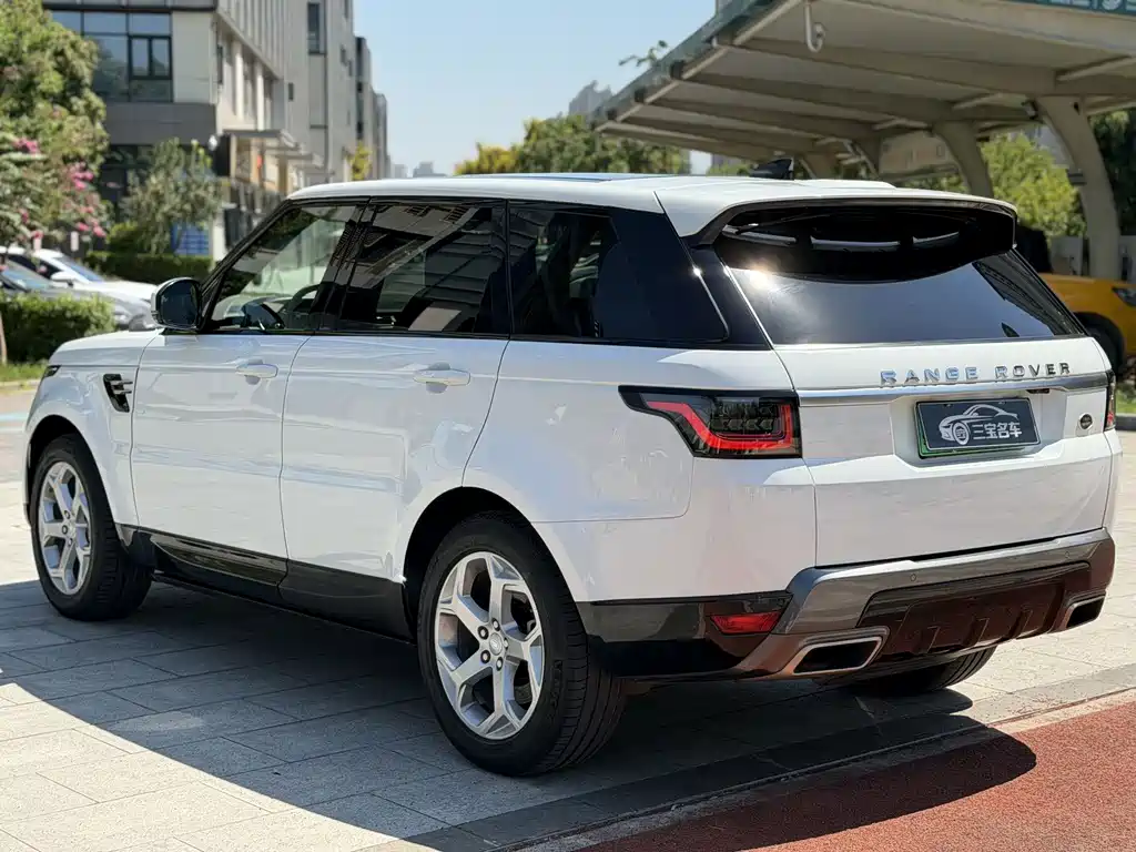 Land Rover Sport PHEV — фото 4