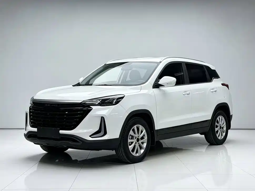 BAIC X3 — фото 2