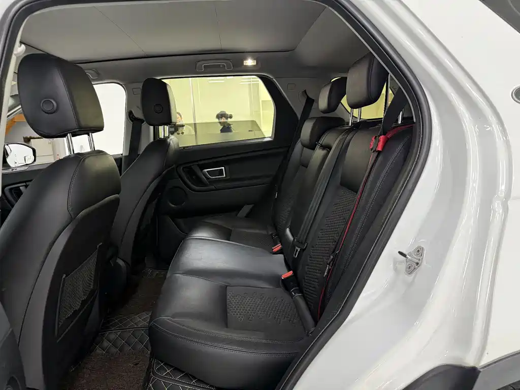 Land Rover Discovery Sport — фото 14