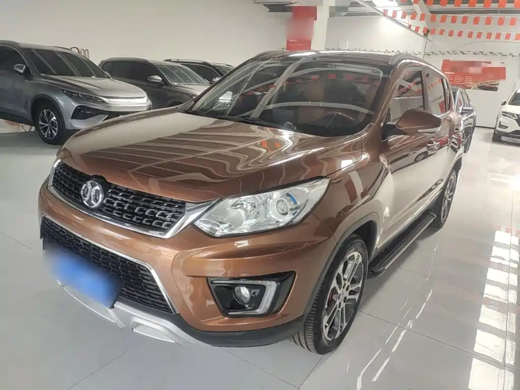 BAIC Senova X35 — фото 2