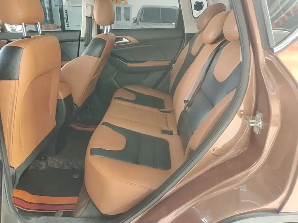 BAIC Senova X35 — фото 17