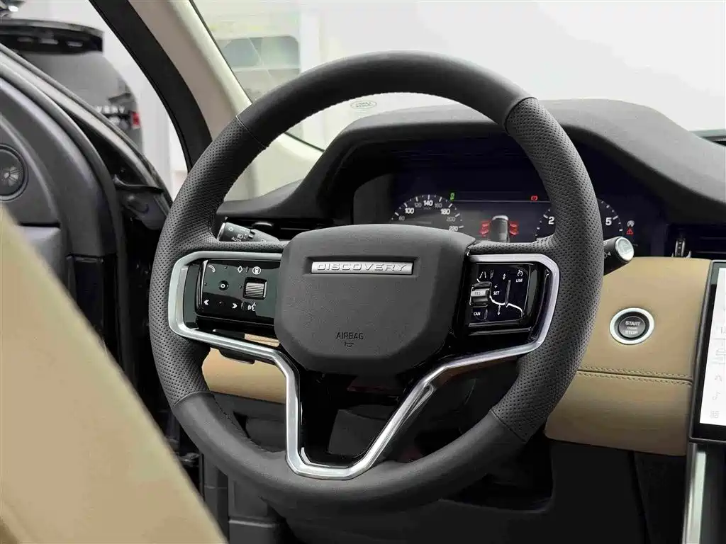 Land Rover Discovery Sport — фото 13