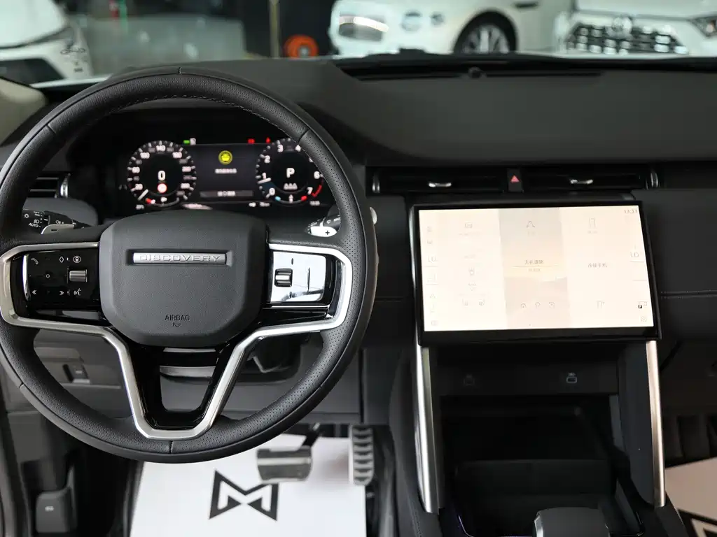 Land Rover Discovery Sport — фото 11