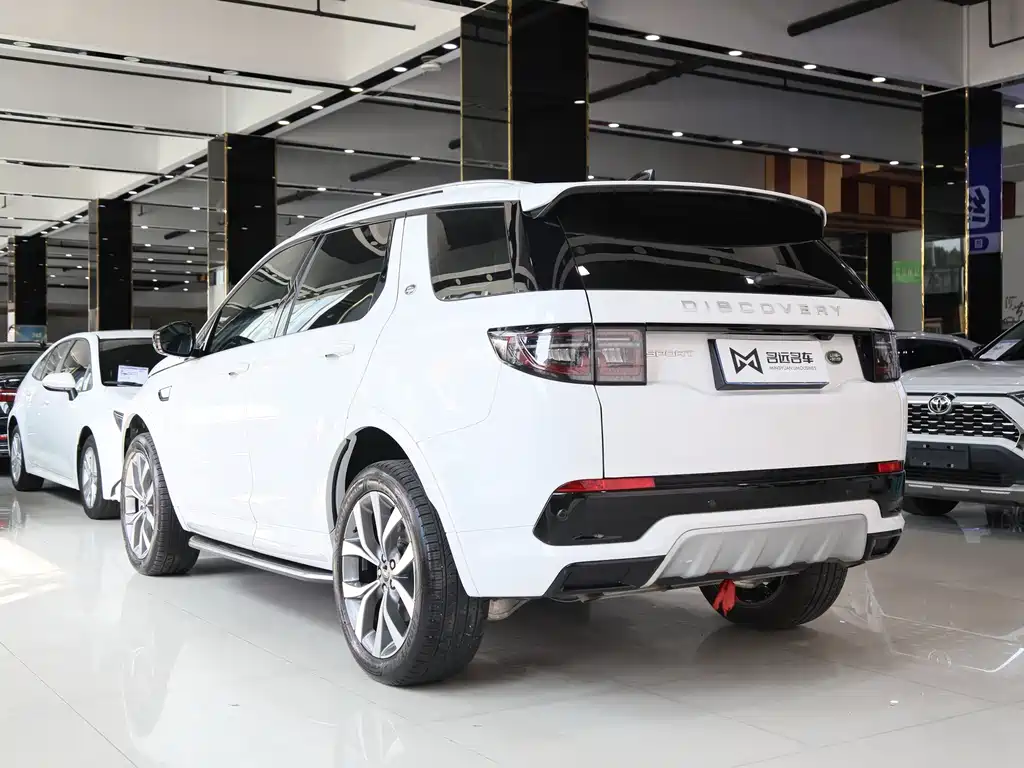 Land Rover Discovery Sport — фото 19