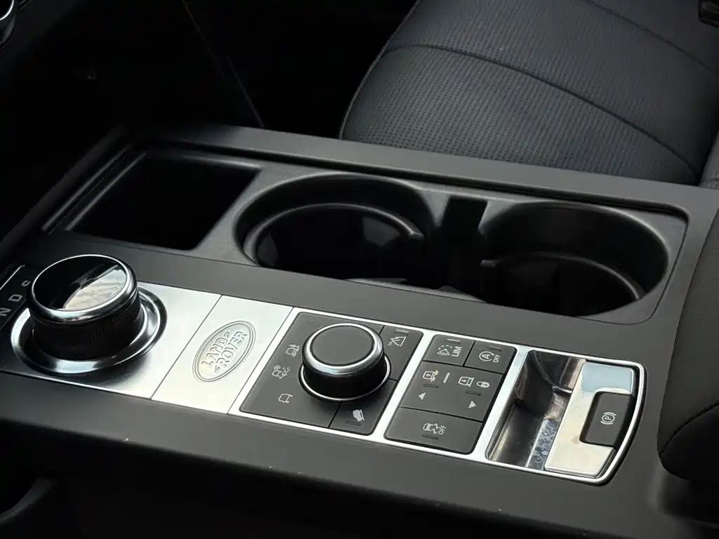 Land Rover Discovery — фото 17