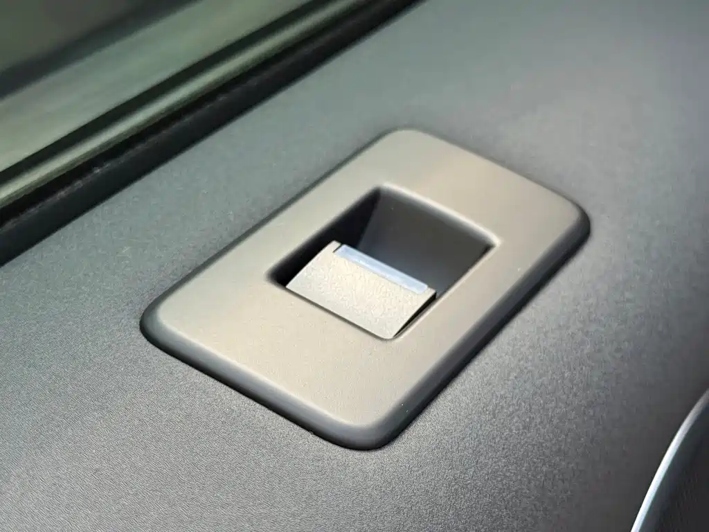 Land Rover Discovery — фото 20