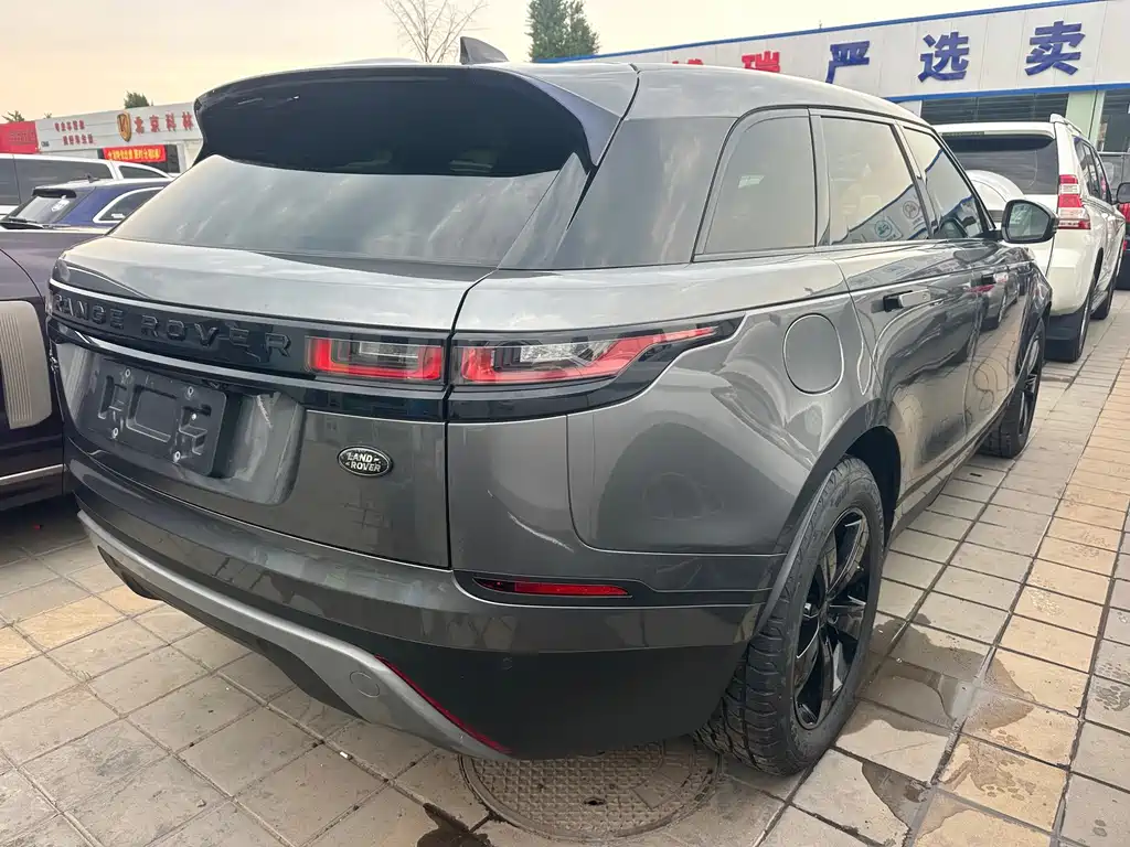 Land Rover Velar — фото 13