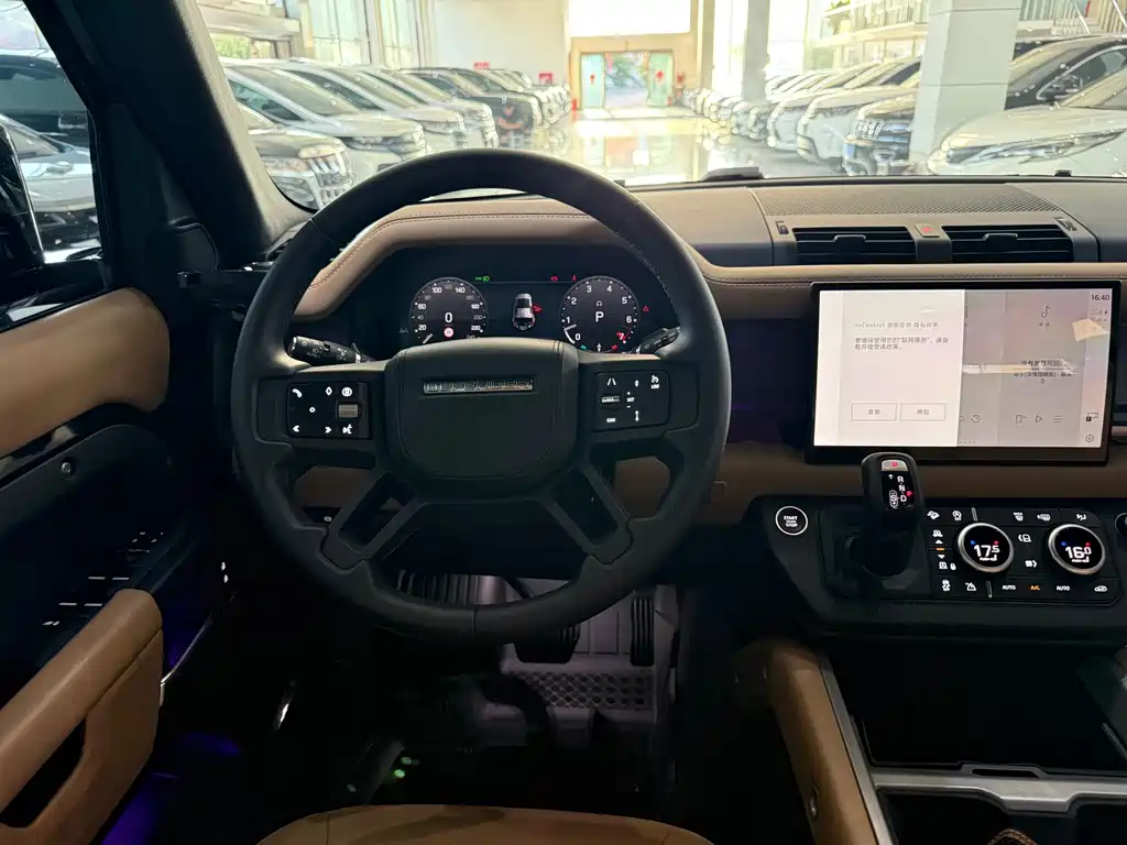 Land Rover Defender — фото 14