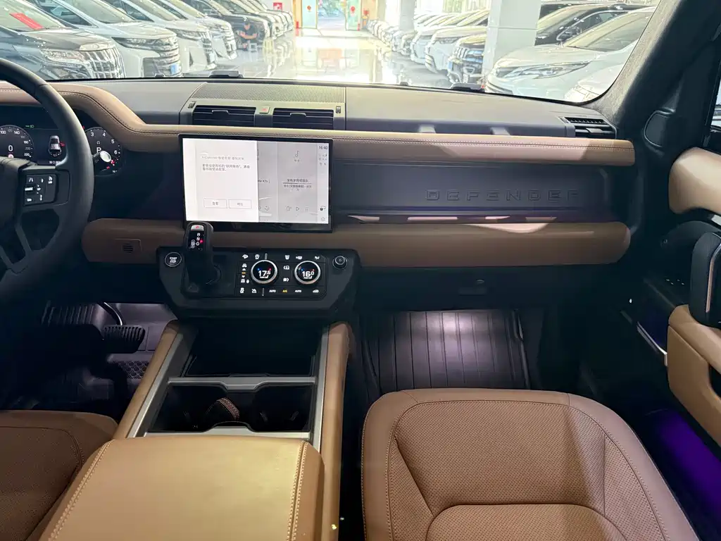 Land Rover Defender — фото 15
