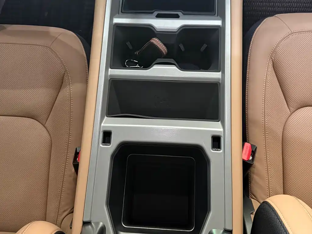 Land Rover Defender — фото 17