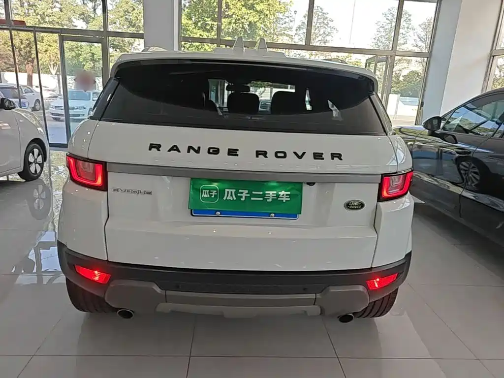 Land Rover Evoque — фото 6