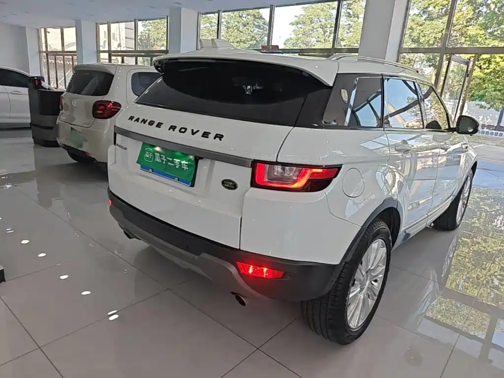 Land Rover Evoque — фото 7
