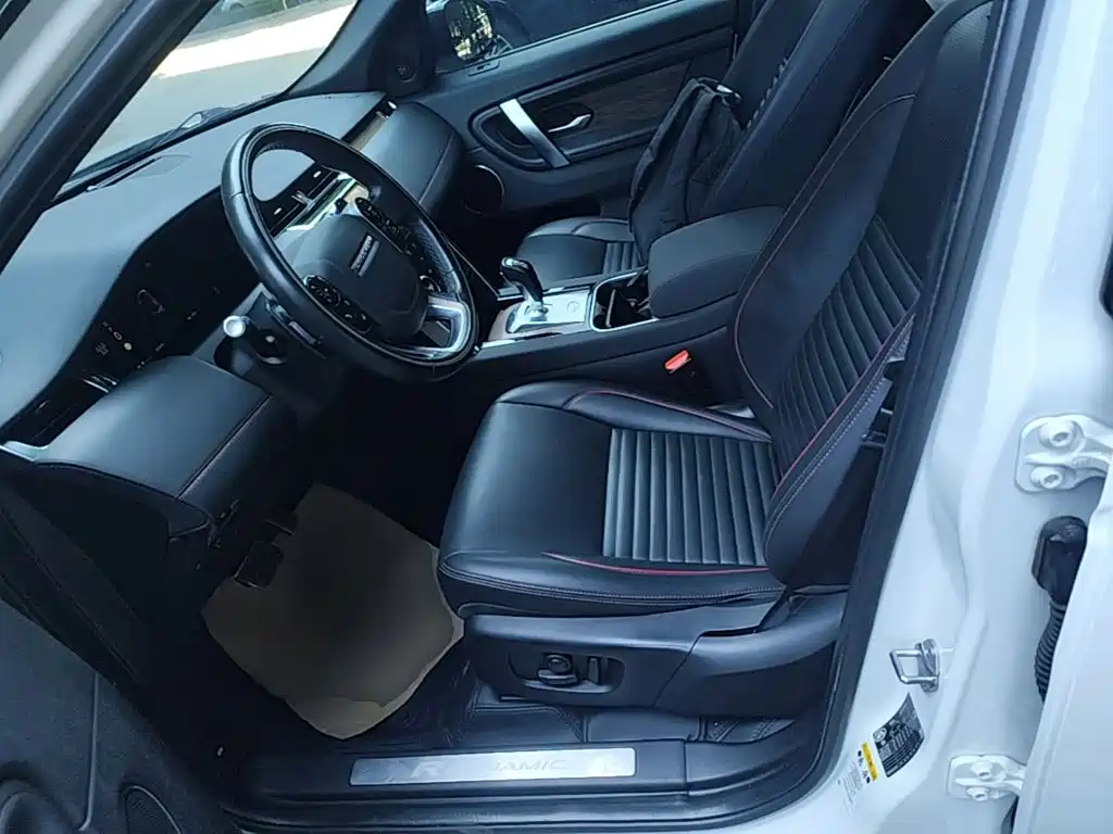 Land Rover Discovery Sport — фото 15