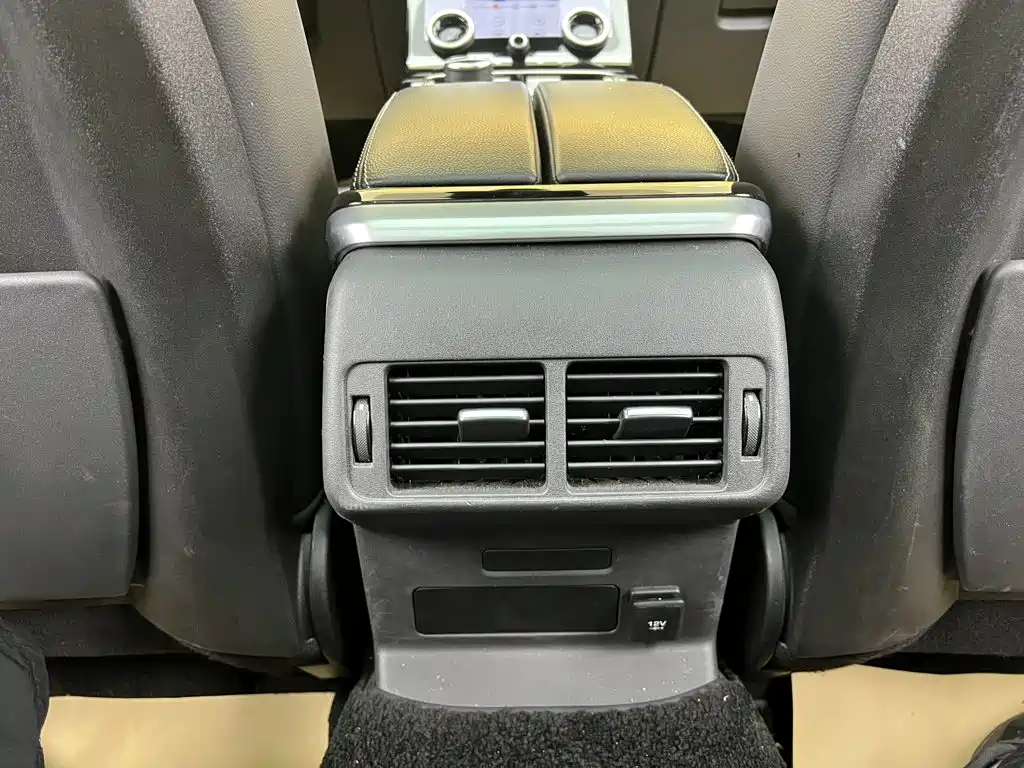 Land Rover Velar — фото 30