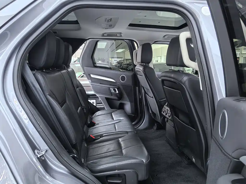 Land Rover Discovery — фото 11