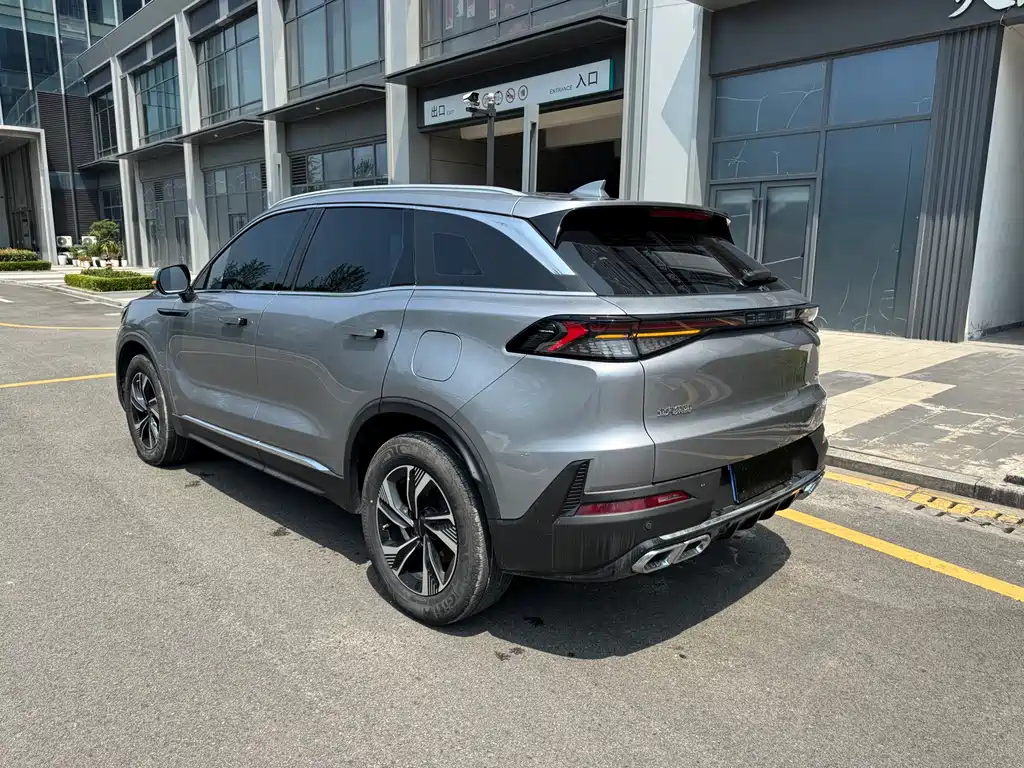 BAIC X7 — фото 11