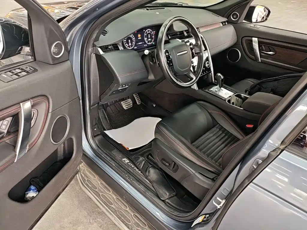 Land Rover Discovery Sport — фото 16