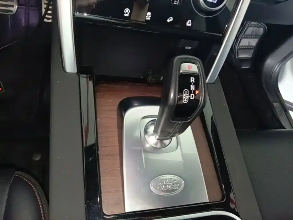 Land Rover Discovery Sport — фото 14