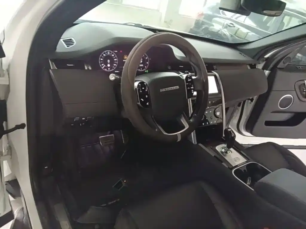 Land Rover Discovery Sport — фото 10