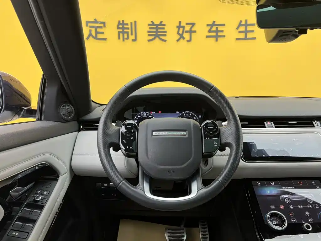 Land Rover Evoque — фото 35