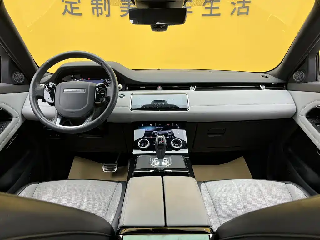 Land Rover Evoque — фото 40