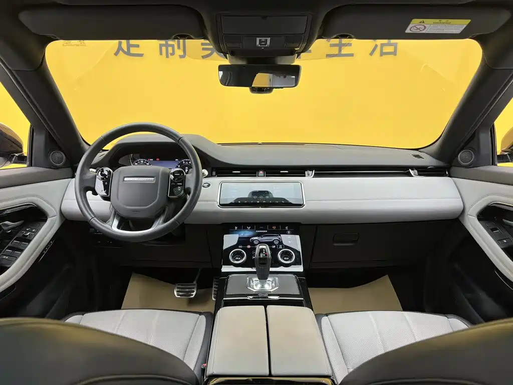 Land Rover Evoque — фото 41