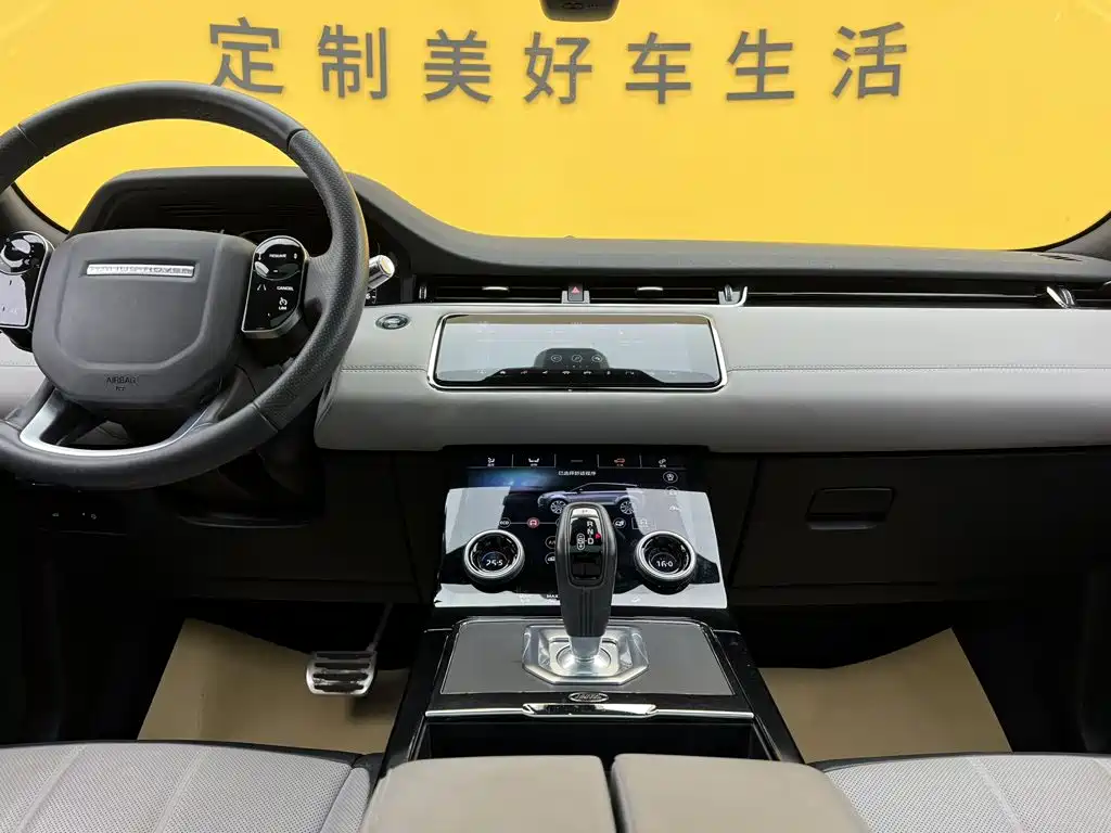 Land Rover Evoque — фото 42
