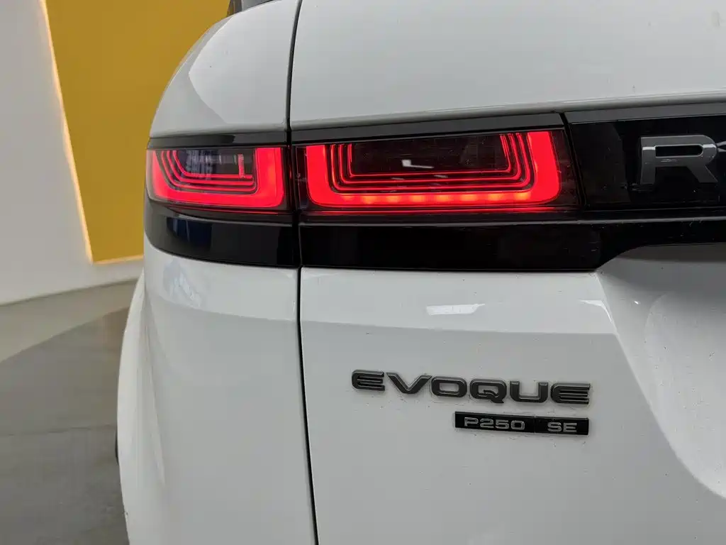 Land Rover Evoque — фото 9