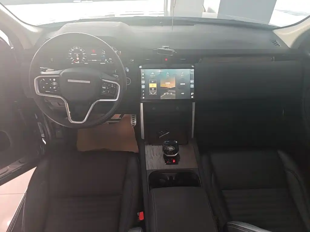 Land Rover Discovery Sport — фото 10