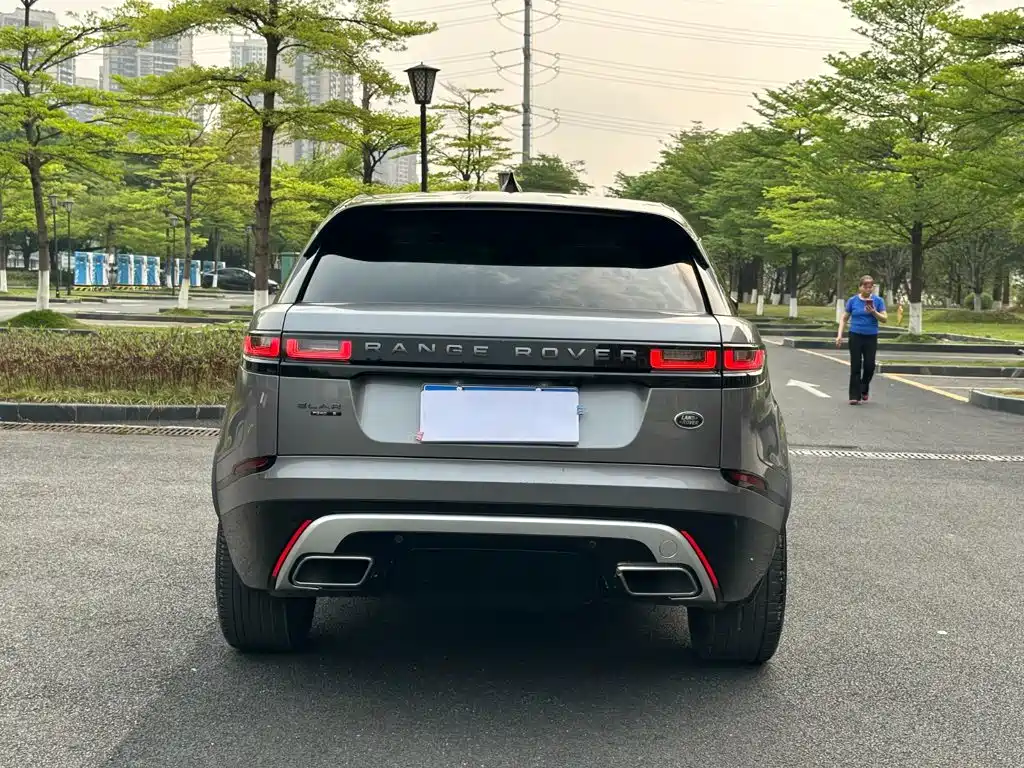 Land Rover Velar — фото 15