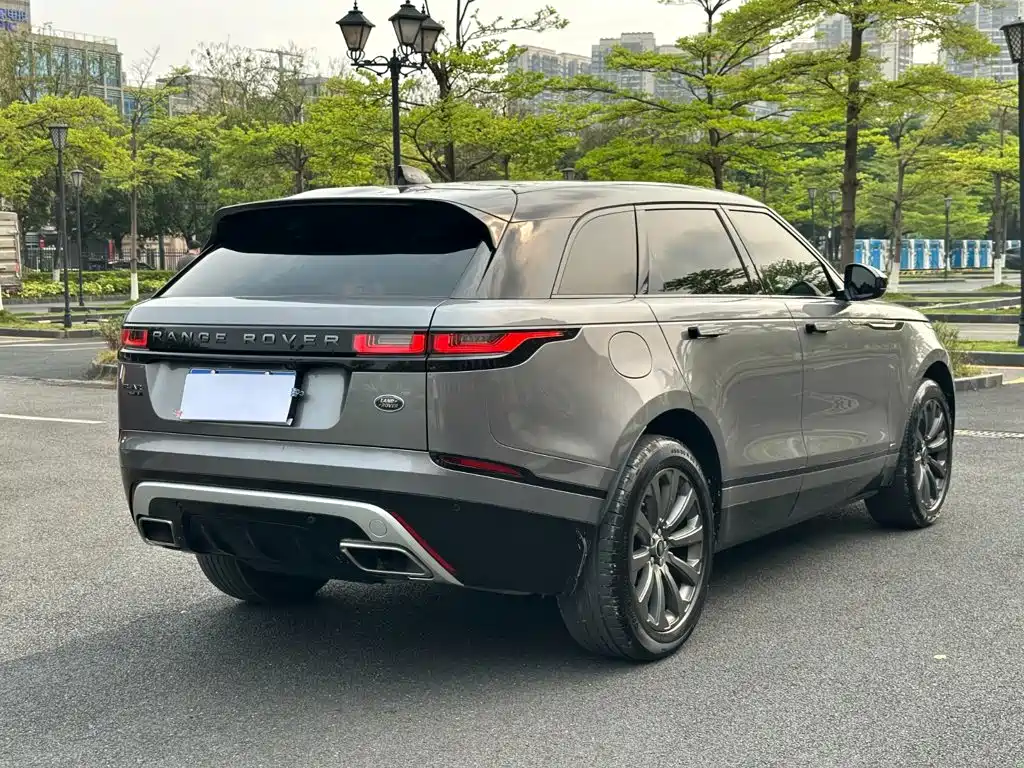 Land Rover Velar — фото 16