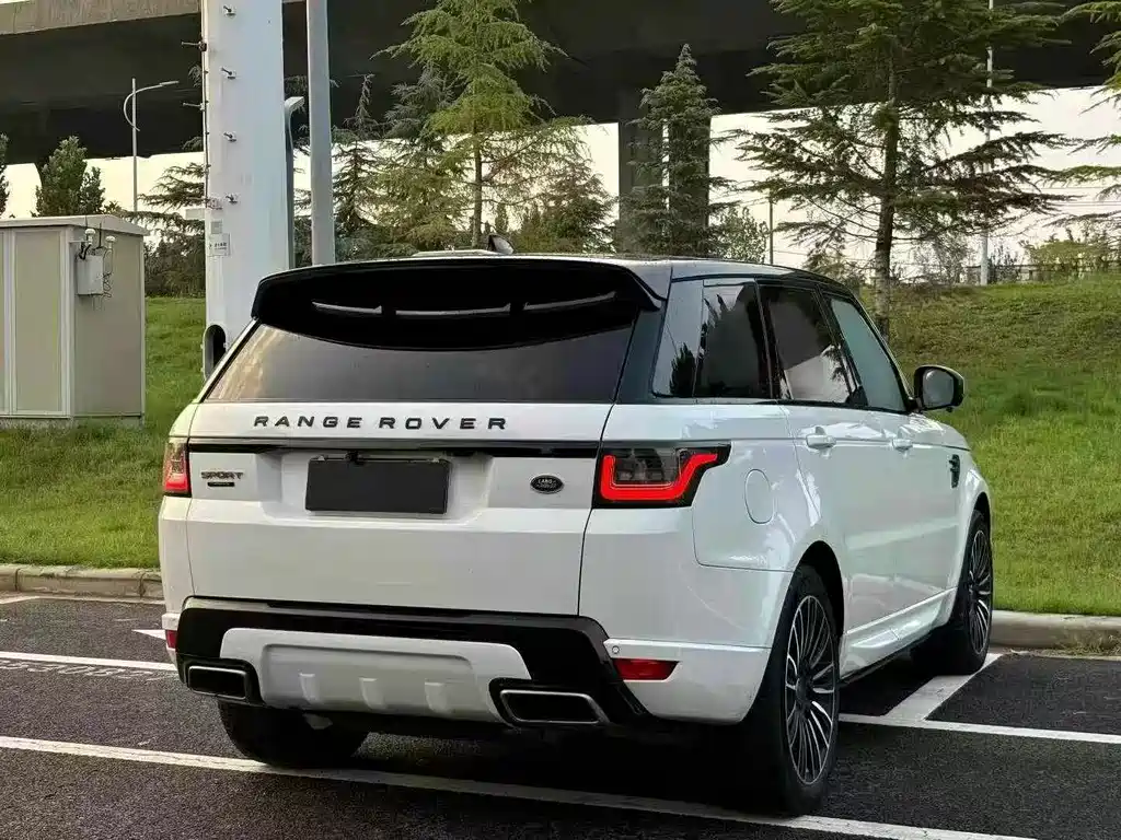 Land Rover Sport — фото 9