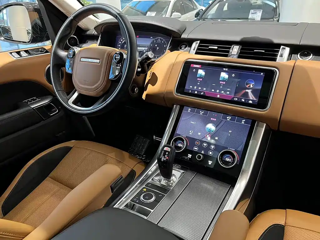 Land Rover Sport — фото 11