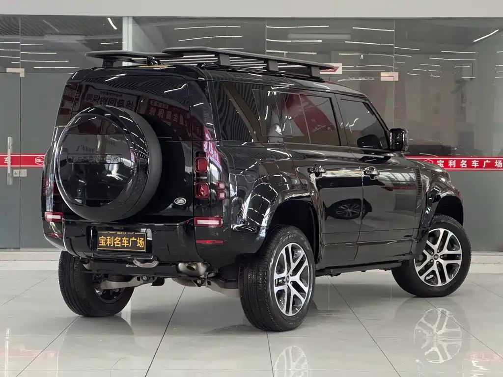 Land Rover Defender — фото 18