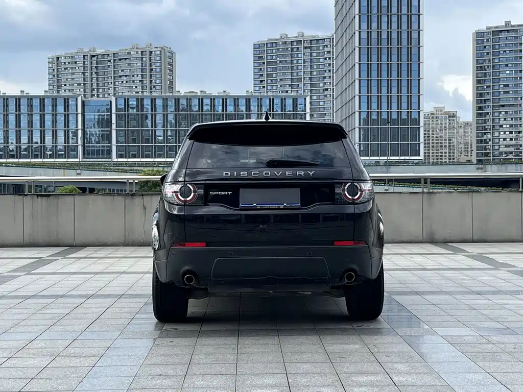 Land Rover Discovery Sport — фото 15