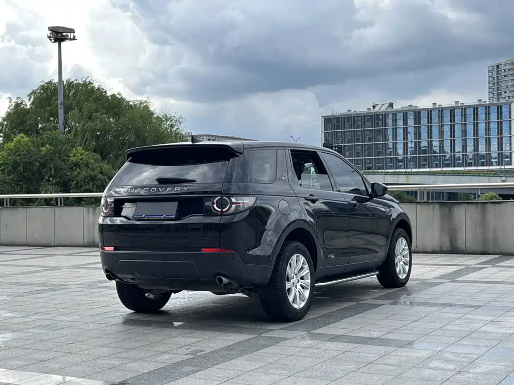 Land Rover Discovery Sport — фото 16