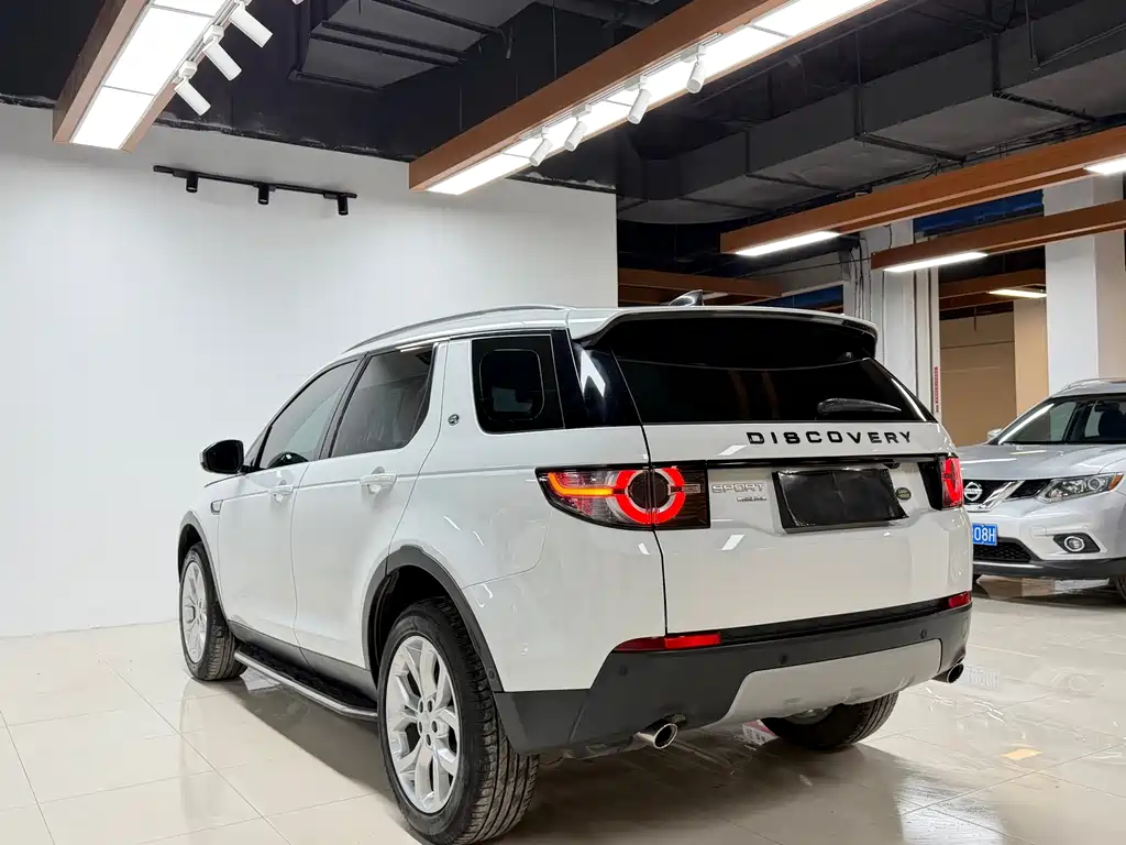 Land Rover Discovery Sport — фото 6