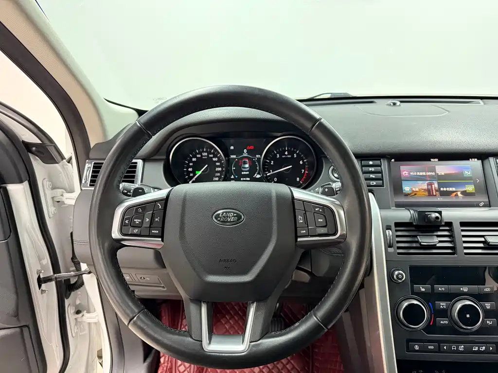 Land Rover Discovery Sport — фото 10