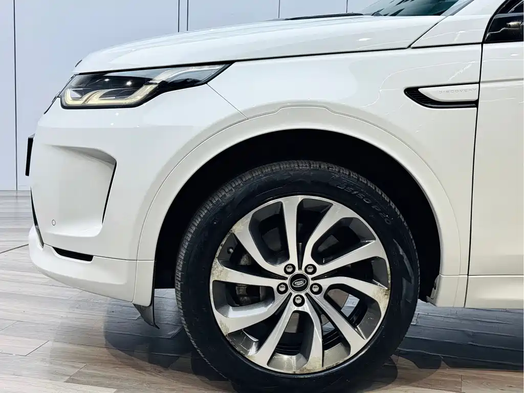 Land Rover Discovery Sport — фото 26