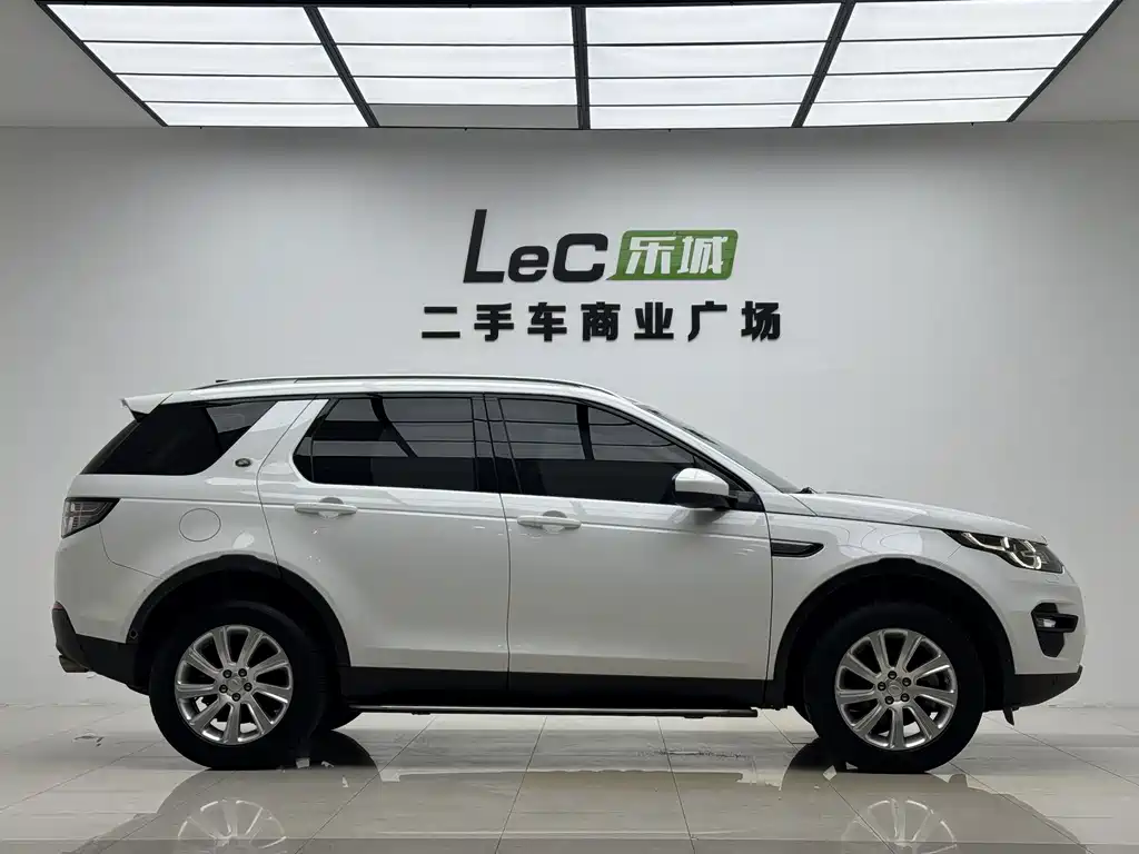 Land Rover Discovery Sport — фото 14