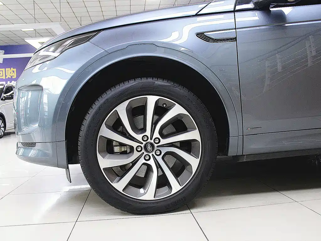 Land Rover Discovery Sport — фото 14