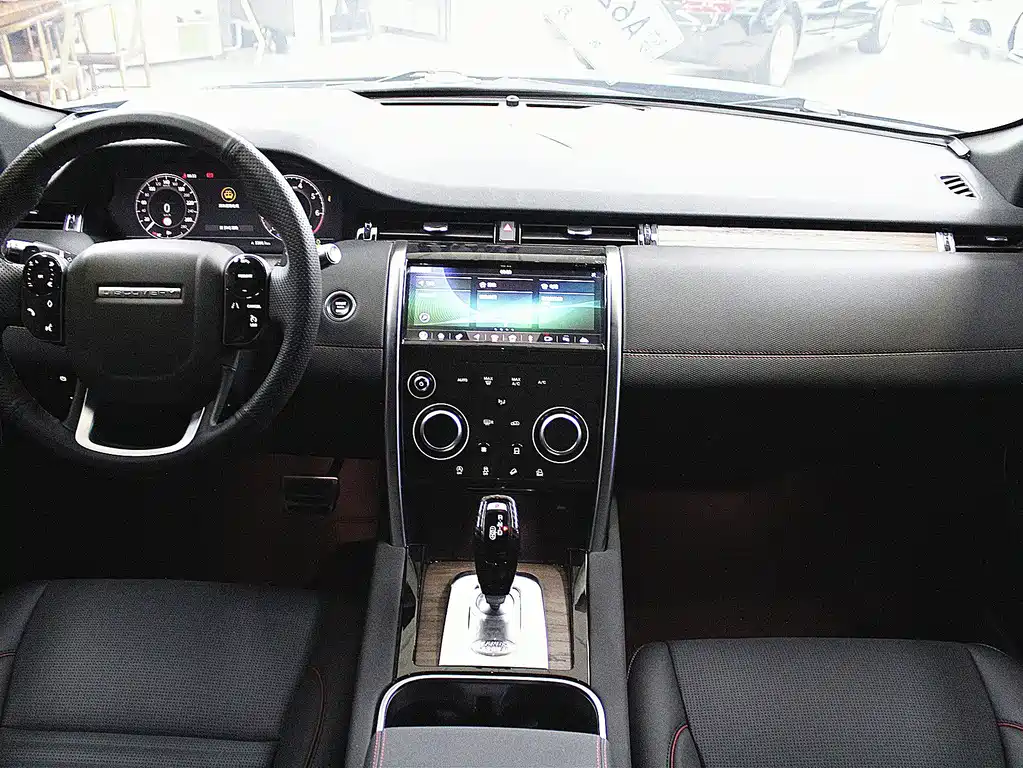 Land Rover Discovery Sport — фото 4