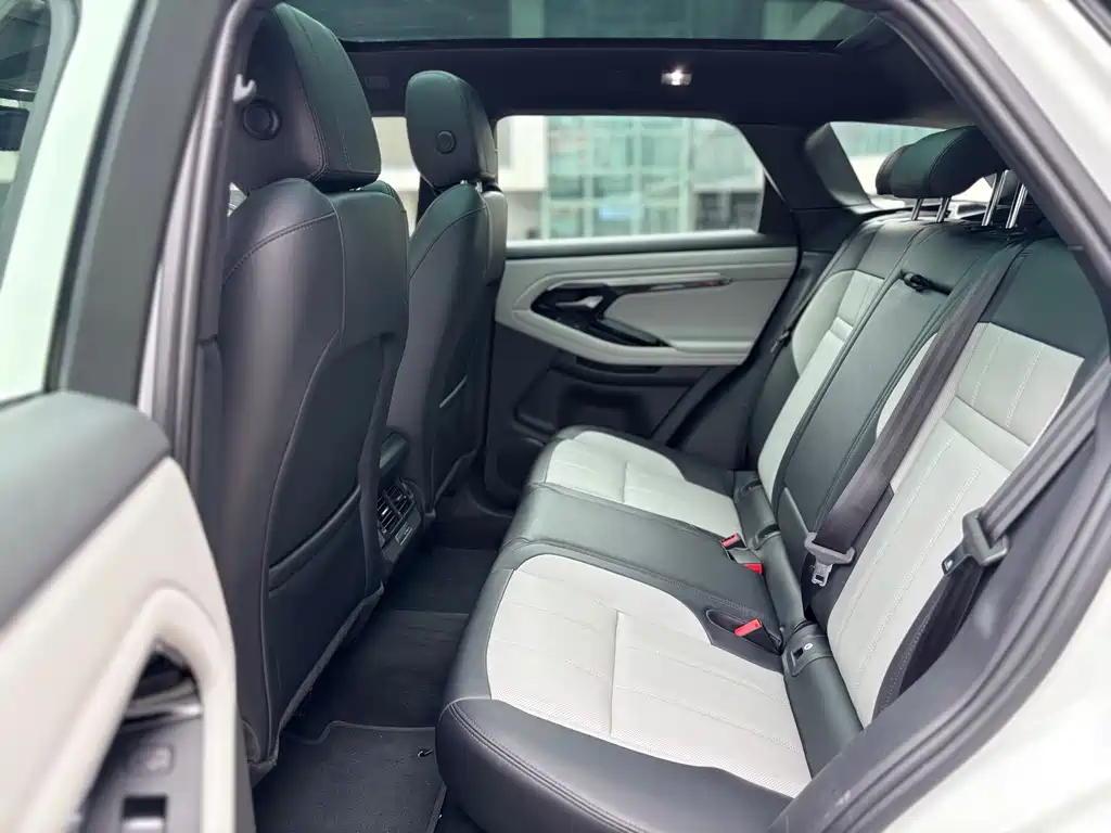 Land Rover Evoque — фото 11