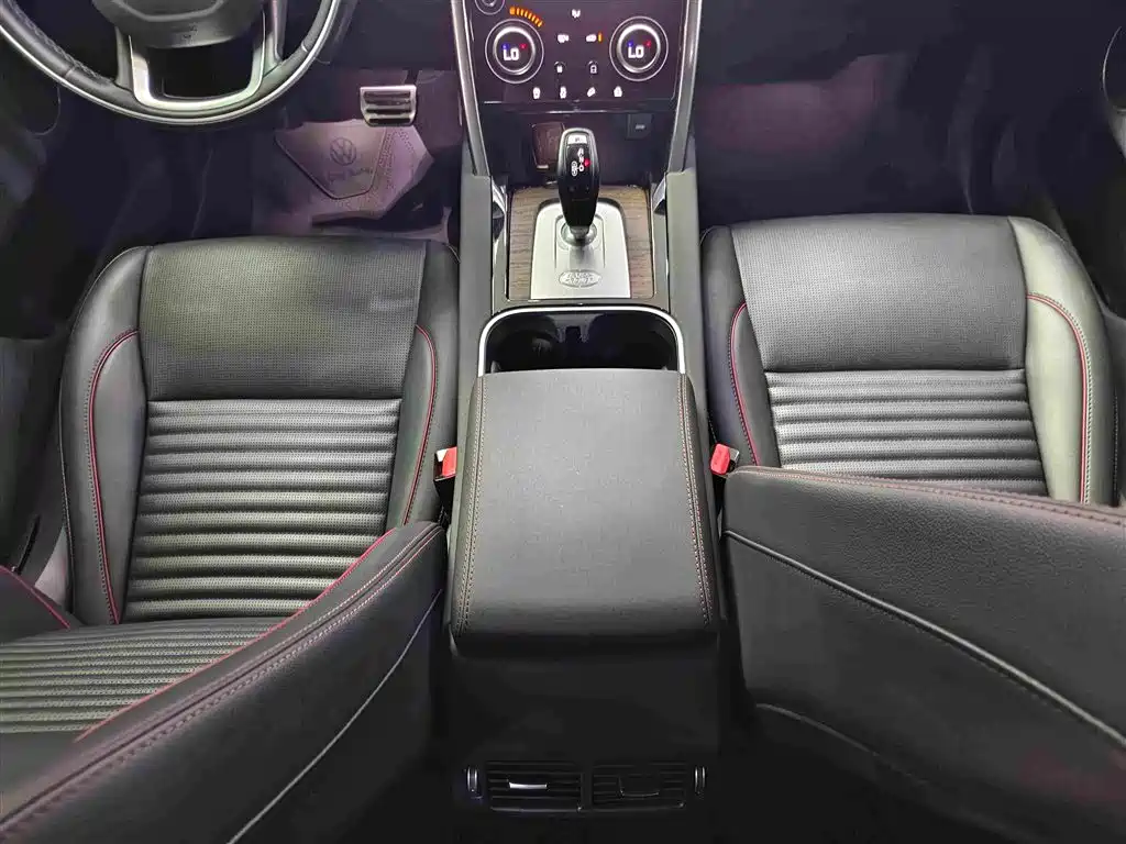 Land Rover Discovery Sport — фото 13