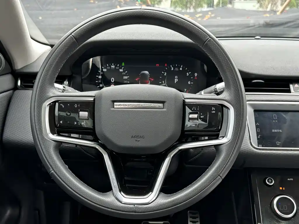 Land Rover Evoque — фото 13