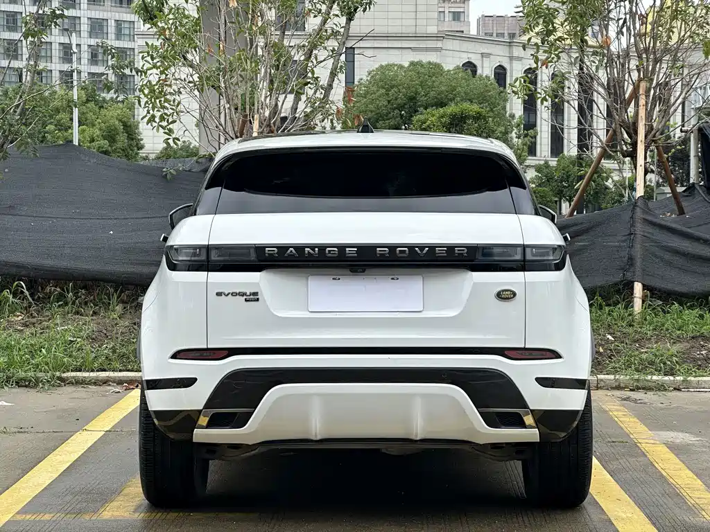 Land Rover Evoque — фото 15