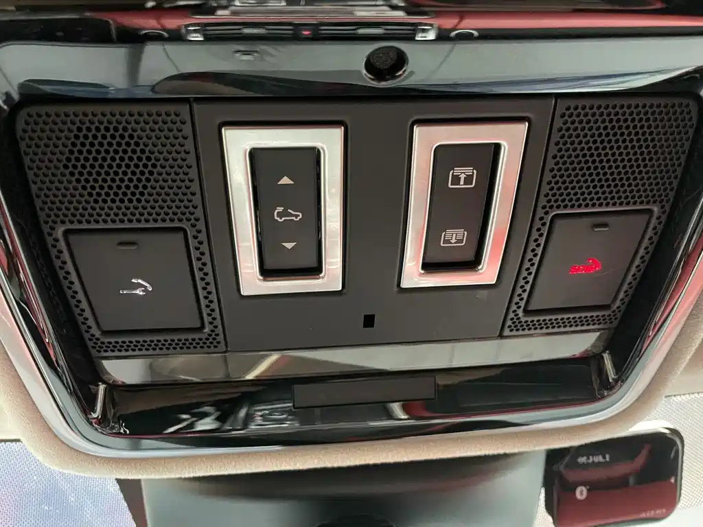 Land Rover Sport — фото 10