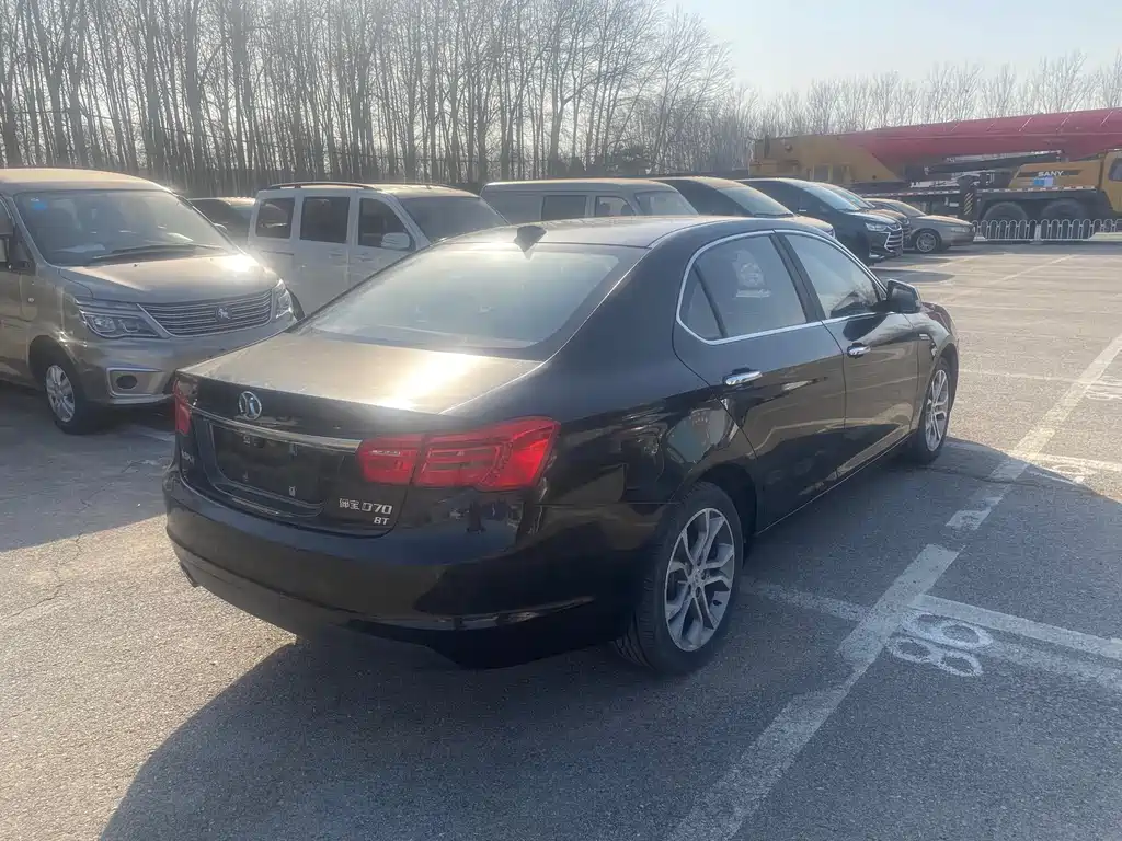 BAIC Senova D70 — фото 3