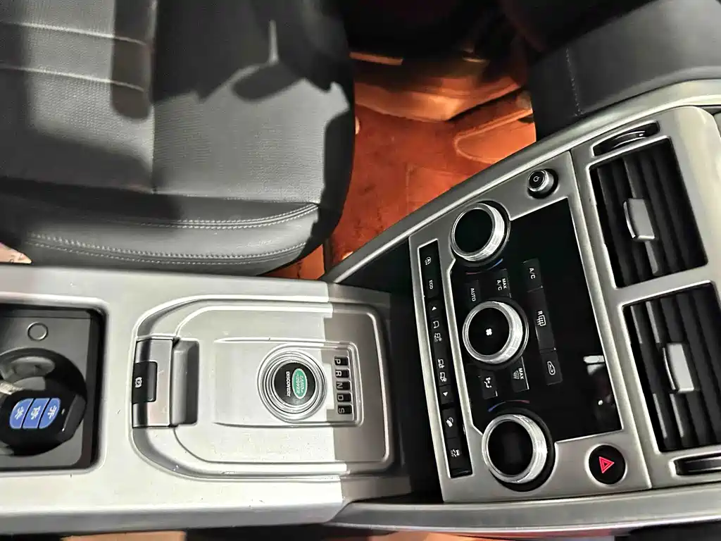 Land Rover Discovery Sport — фото 9